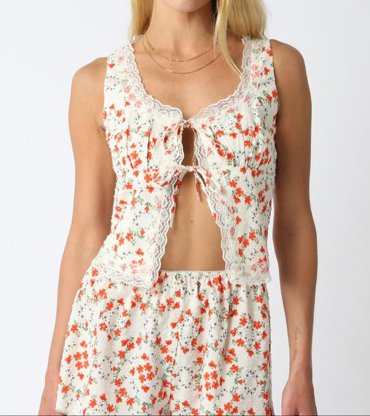 Lealie Floral Lace Top