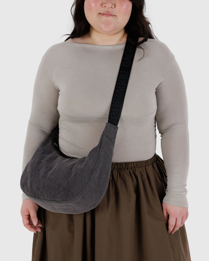 Baggu Medium Crescent Bag Washed Black Denim