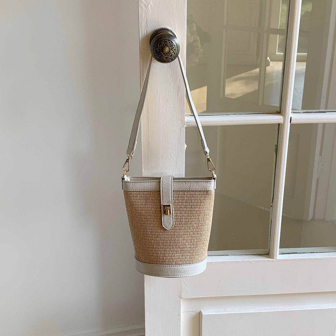 Flat Straw Crossbody Bag
