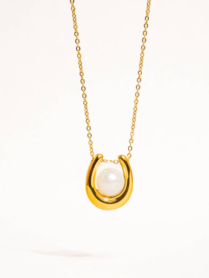 Barn Horseshoe Pearl Necklace