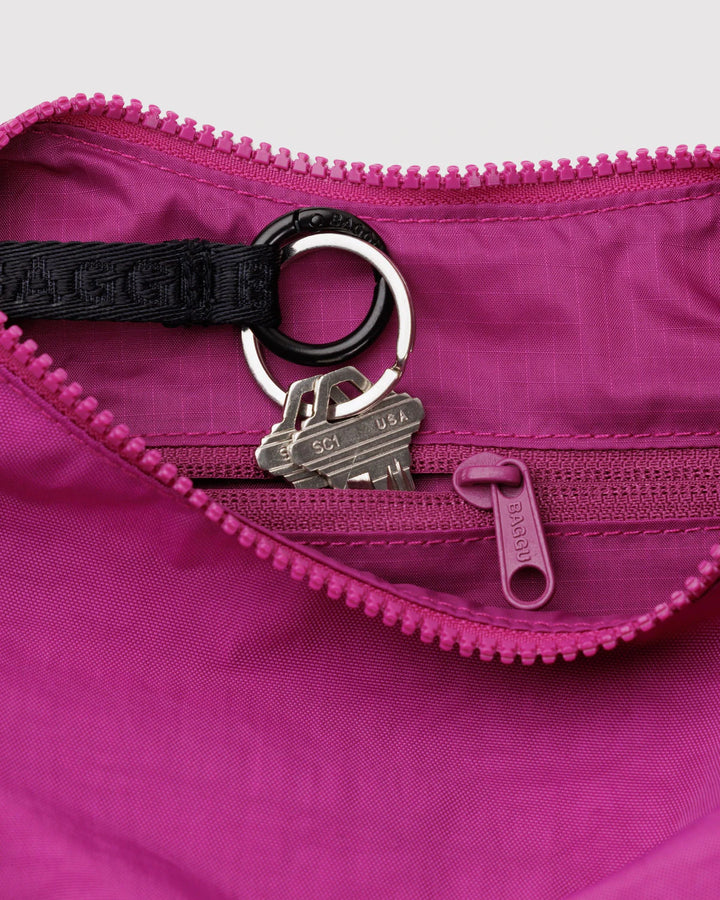 Baggu Small Nylon Crescent Bag - Fuchsia