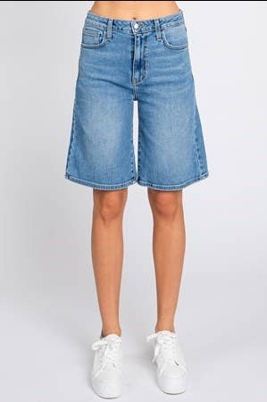 Low Rise Mid Wash Jort