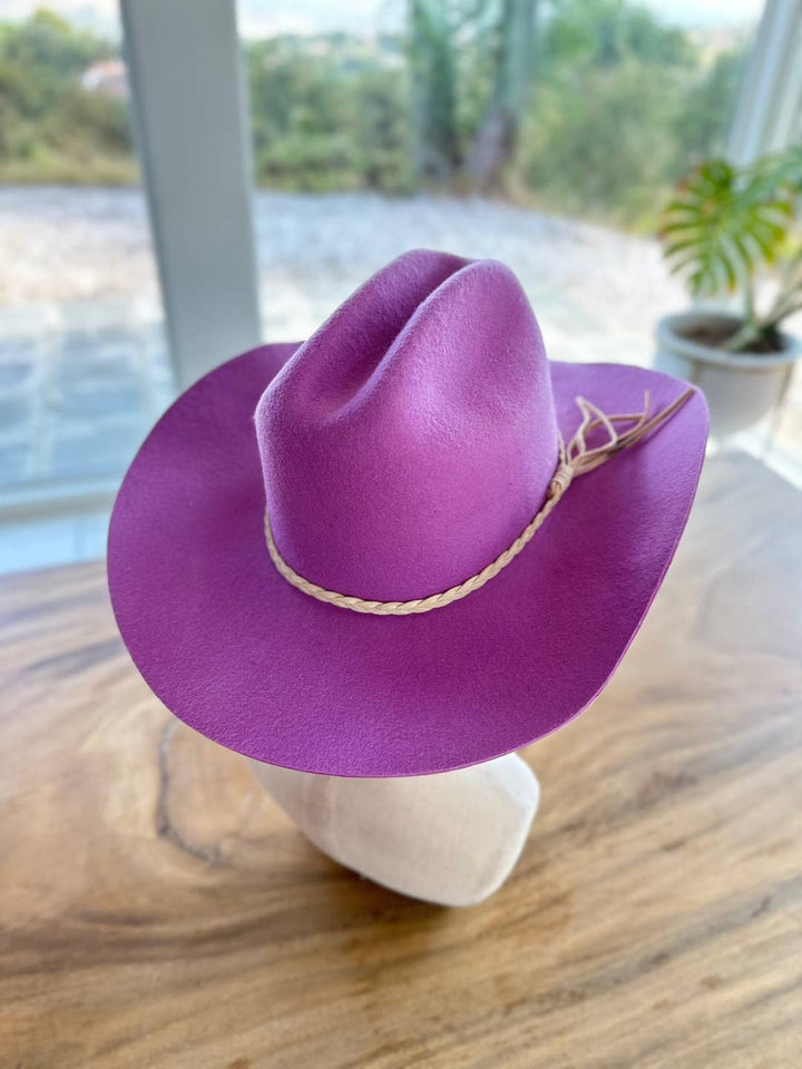 Cattleman Cowboy Hat With Braid Suede Belt