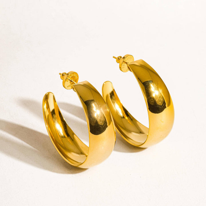 Romée Classic C Hoop Earring