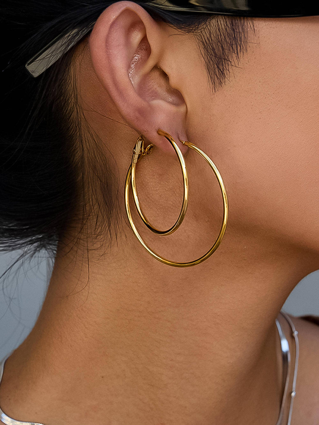 Eska Classic Thin Hoop Earring